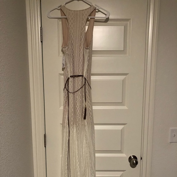 Ivory Maxi dress - Picture 4 of 5